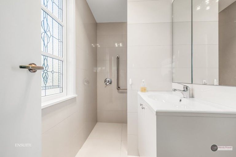 Photo of property in 16 Myrtle Street, Hutt Central, Lower Hutt, 5010