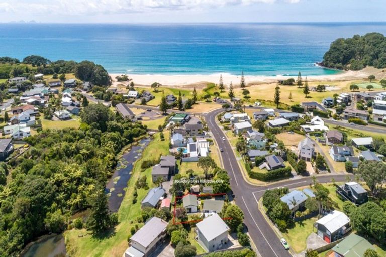 Photo of property in 205 Onemana Drive, Onemana, Whangamata, 3691