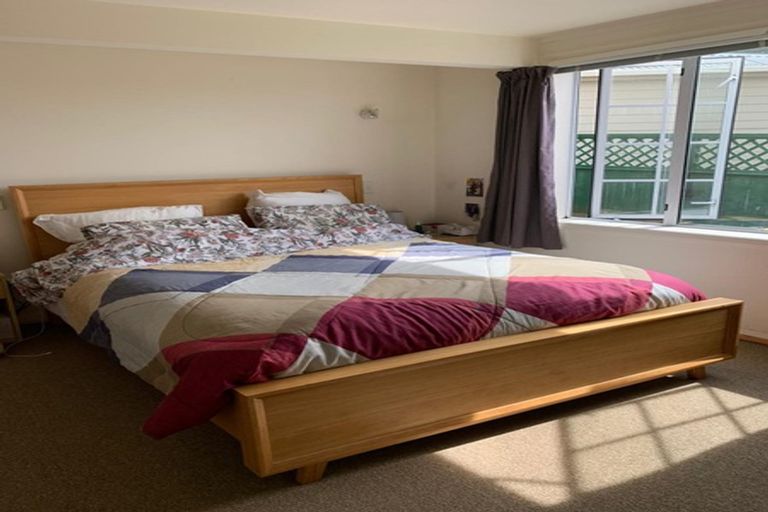 Photo of property in 53a View Road, Henderson, Auckland, 0612