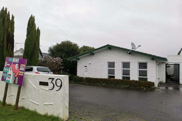 Photo of property in 39 Sandspit Road, Cockle Bay, Auckland, 2014