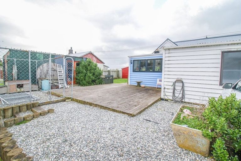 Photo of property in 6 Ocean Beach Road, Bluff, 9814