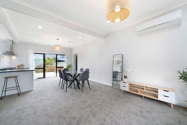 Photo of property in 1/81a Woodglen Road, Glen Eden, Auckland, 0602