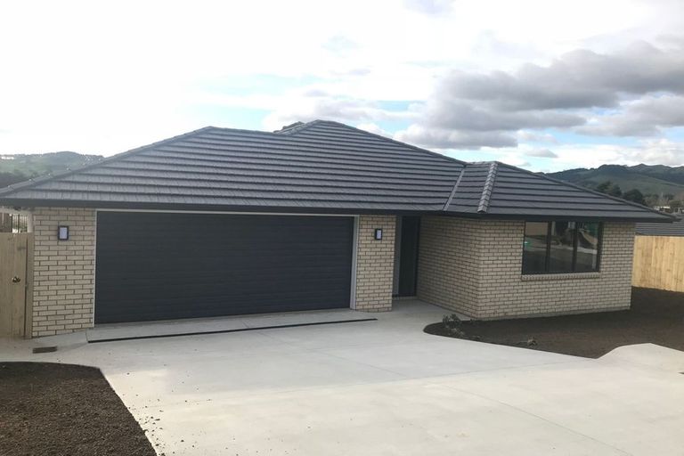 Photo of property in 5 Gibboney Place, Pokeno, 2402