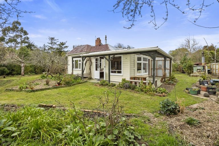 Photo of property in 18 Harvey Street, Waitati, 9085