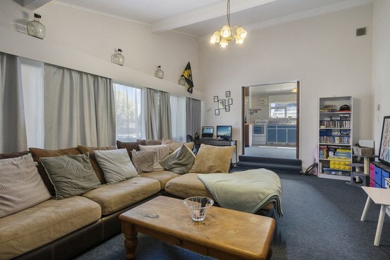 Photo of property in 53 John F Kennedy Drive, Milson, Palmerston North, 4414