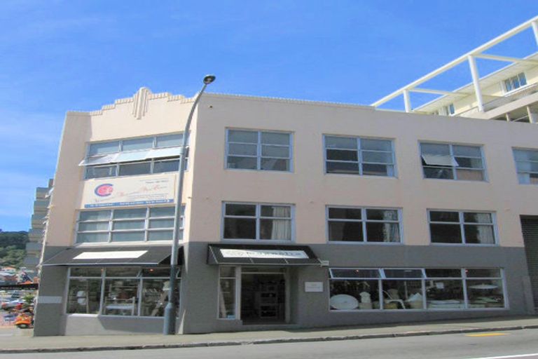 Photo of property in Mendosa Terraces Apartments, 1/9 Ebor Street, Te Aro, Wellington, 6011