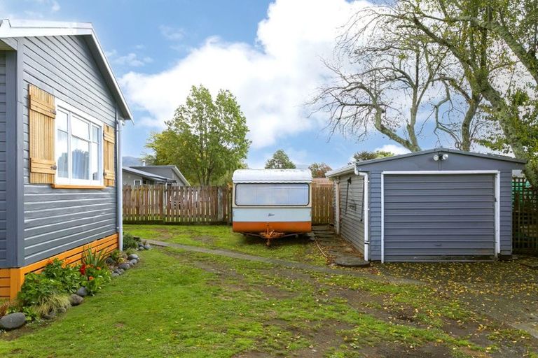 Photo of property in 33 Rangipoia Place, Turangi, 3334
