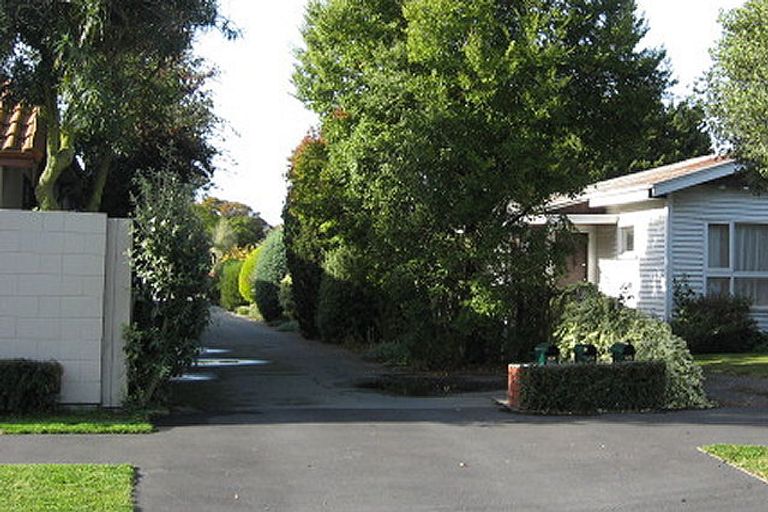 Photo of property in 28b Hamilton Avenue, Ilam, Christchurch, 8041