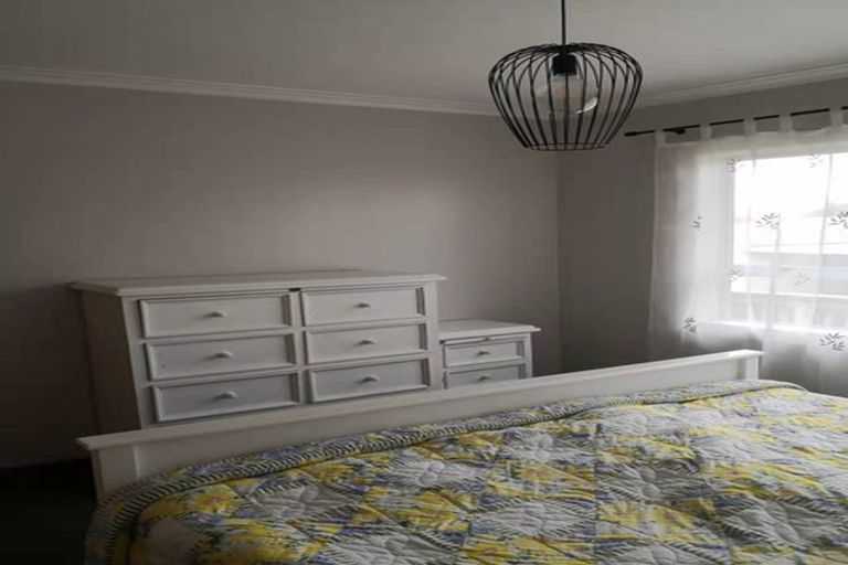 Photo of property in 6 Garden Terrace, Pukekohe, 2120