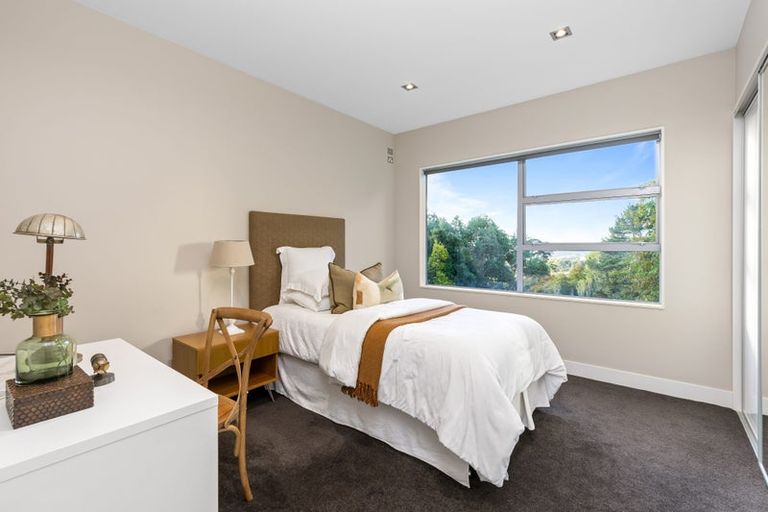 Photo of property in 19 Messenger Road, Stillwater, Silverdale, 0993