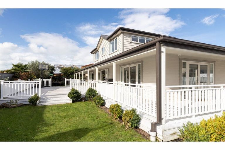Photo of property in 142 Bower Avenue, New Brighton, Christchurch, 8083