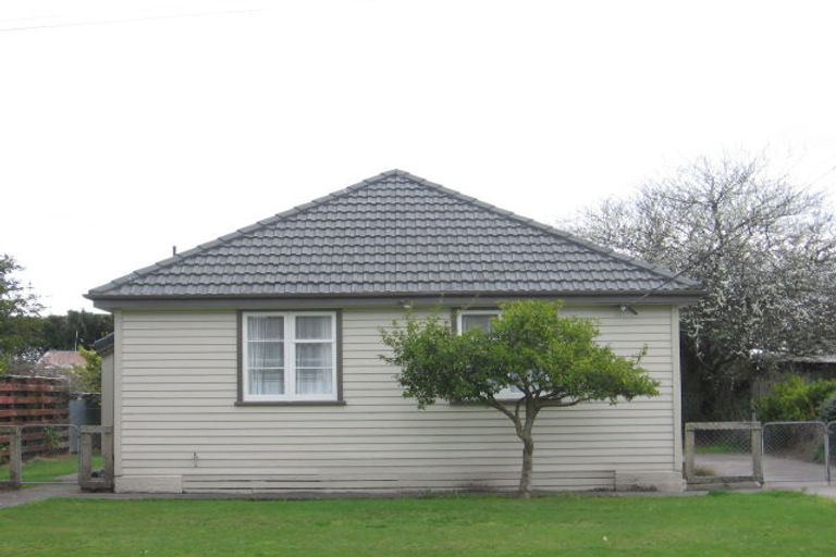 Photo of property in 3 Herrington Street, Foxton, 4814