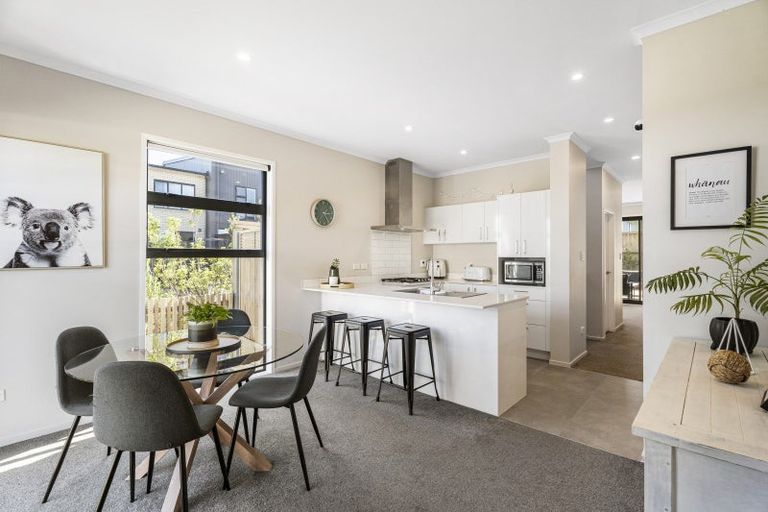 Photo of property in 31 Pukewhero Rise, Westgate, Auckland, 0614