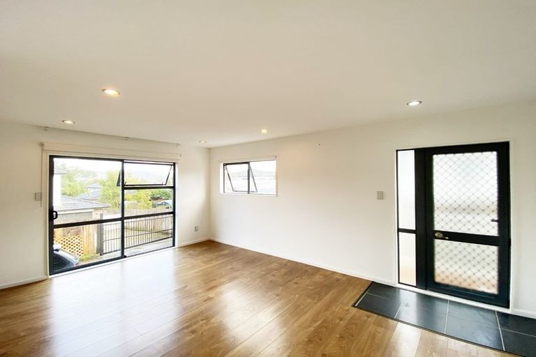 Photo of property in 65 Awaroa Road, Sunnyvale, Auckland, 0612