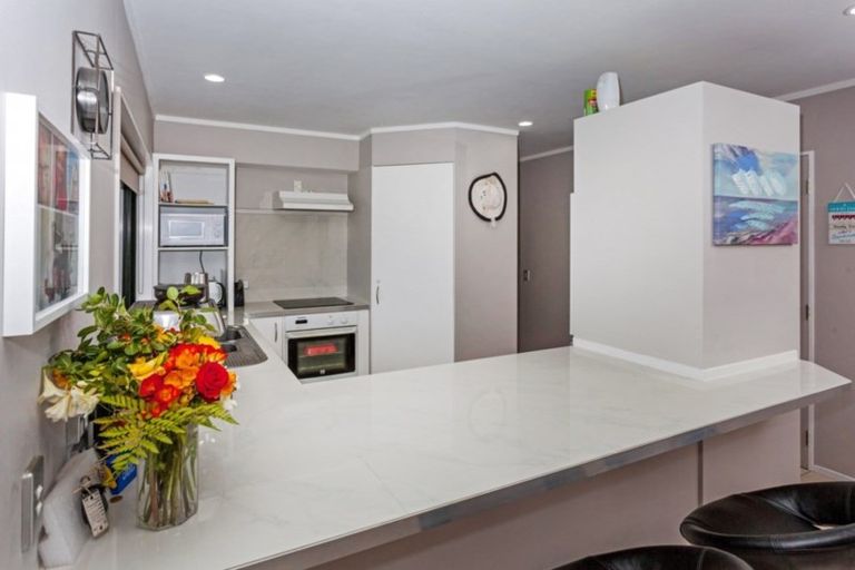 Photo of property in 2 Morcom Drive, Cooks Beach, Whitianga, 3591