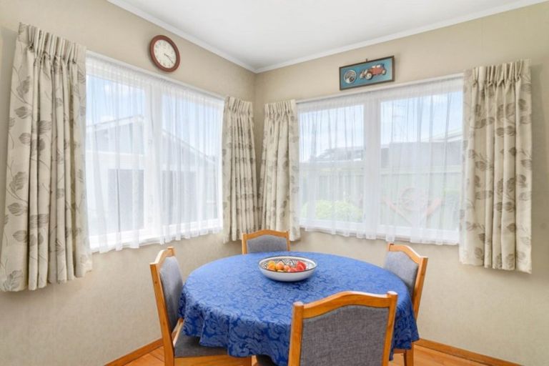 Photo of property in 56 Kawaha Point Road, Kawaha Point, Rotorua, 3010