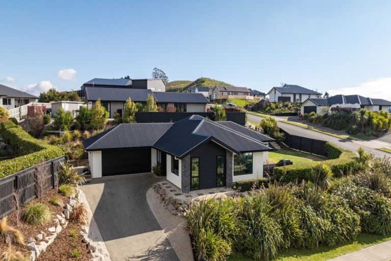 Photo of property in 2 Woolshed Drive, Stoke, Nelson, 7011
