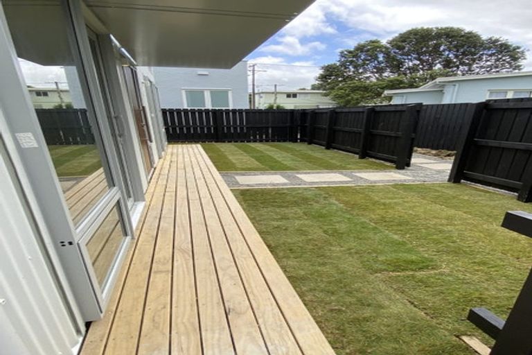 Photo of property in 52a Durham Crescent, Fairfield, Lower Hutt, 5011