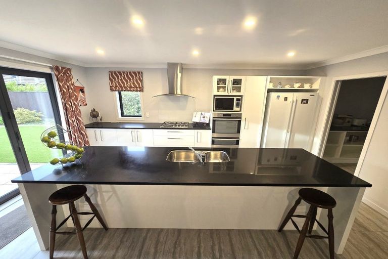 Photo of property in 41 Parata Street, Hokowhitu, Palmerston North, 4410