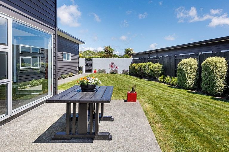 Photo of property in 3 Cheltenham Lane, Awapuni, Palmerston North, 4412