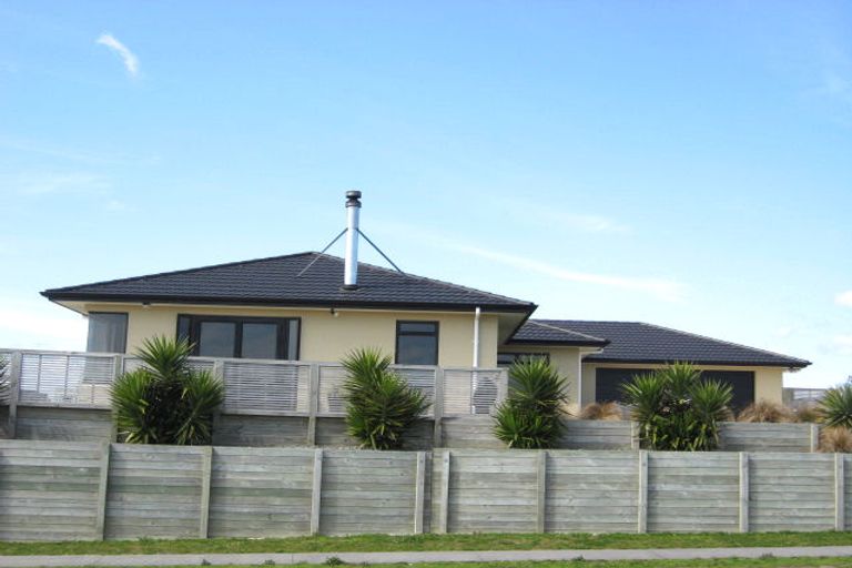 Photo of property in 42 Karamea Street, Whalers Gate, New Plymouth, 4310