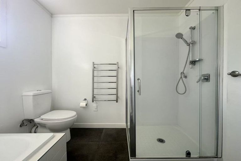 Photo of property in 12 Wilkinson Way, Browns Bay, Auckland, 0630