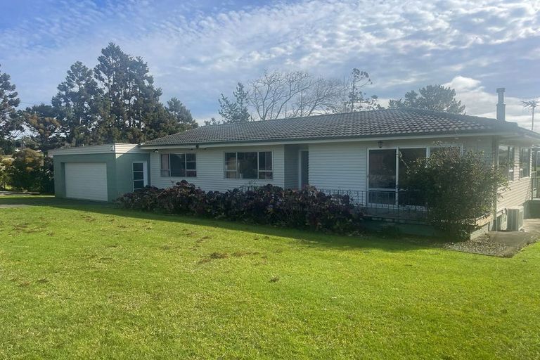 Photo of property in 140 Hanham Road, Kumeu, 0891