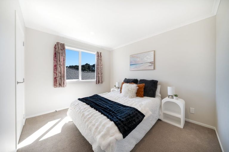 Photo of property in 9 Ken Douglas Drive, Aotea, Porirua, 5024
