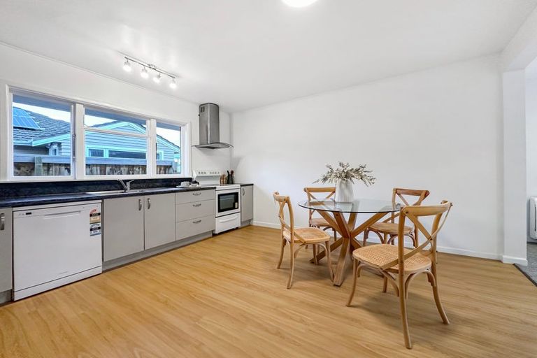 Photo of property in 265 Cranford Street, St Albans, Christchurch, 8052