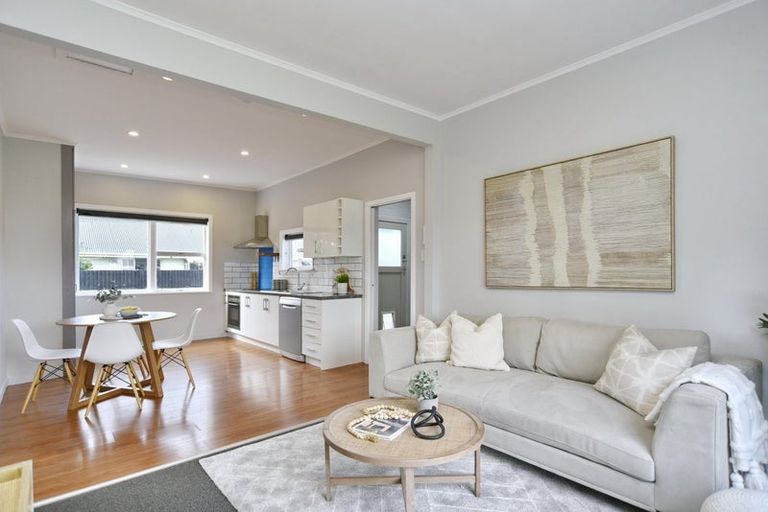 Photo of property in 868 Main North Road, Belfast, Christchurch, 8051