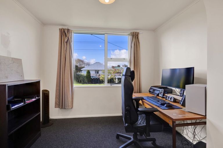 Photo of property in 13 Collins Street, Hawera, 4610