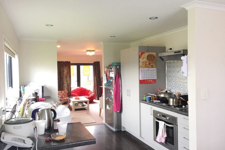 Photo of property in 6 Pyramid Place, Glen Eden, Auckland, 0602