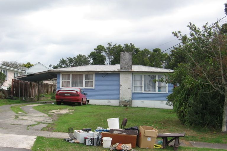 Photo of property in 36 Kelwyn Road, Kelston, Auckland, 0602