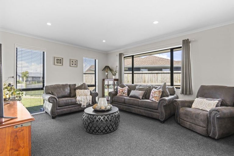 Photo of property in 16 Hehan Close, Cambridge, 3434