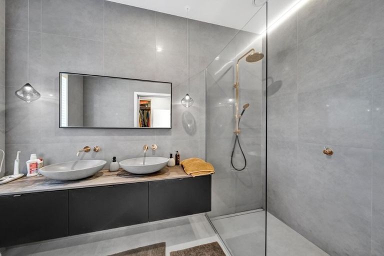 Photo of property in 43 Pennington Road, Brixton, Waitara, 4382