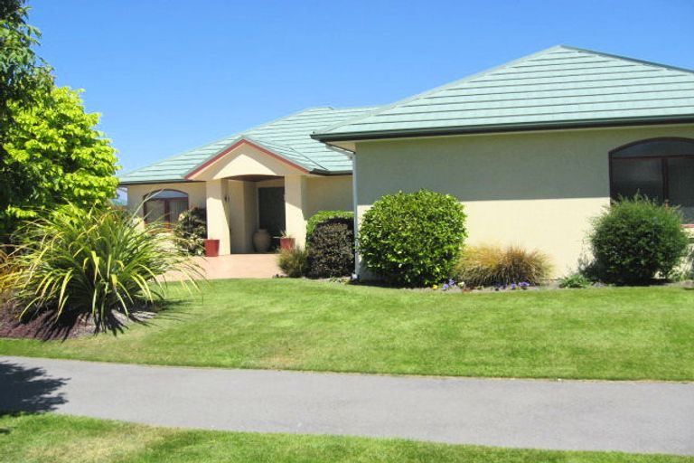 Photo of property in 26 Creedon Glen, Casebrook, Christchurch, 8051