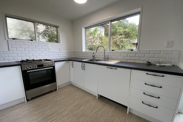 Photo of property in 4 Vermont Grove, Wainuiomata, Lower Hutt, 5014