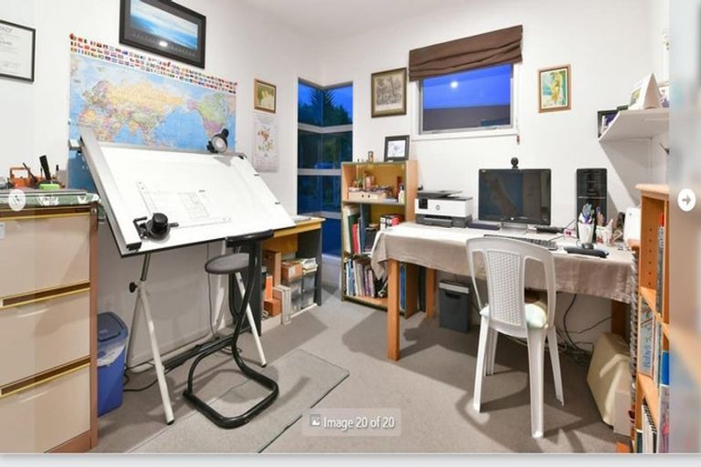 Photo of property in 117 Roberta Crescent, Orewa, 0931