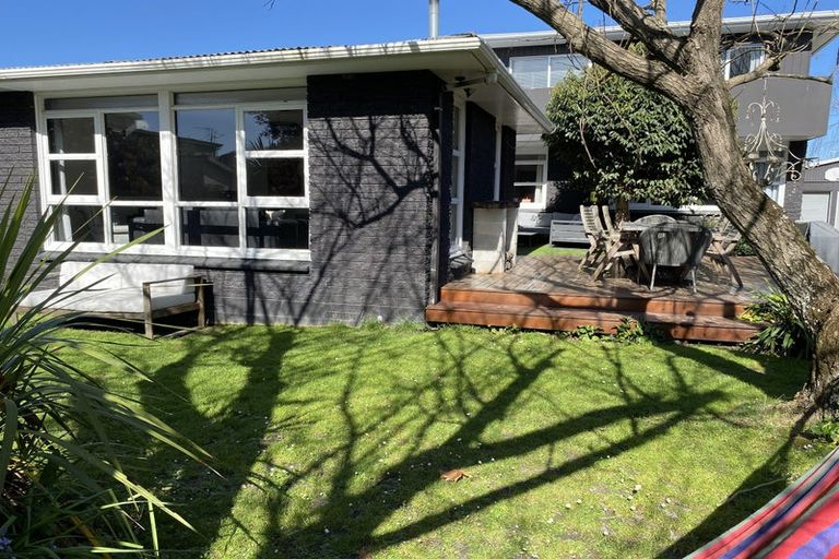 Photo of property in 55 Havelock Road, Havelock North, 4130