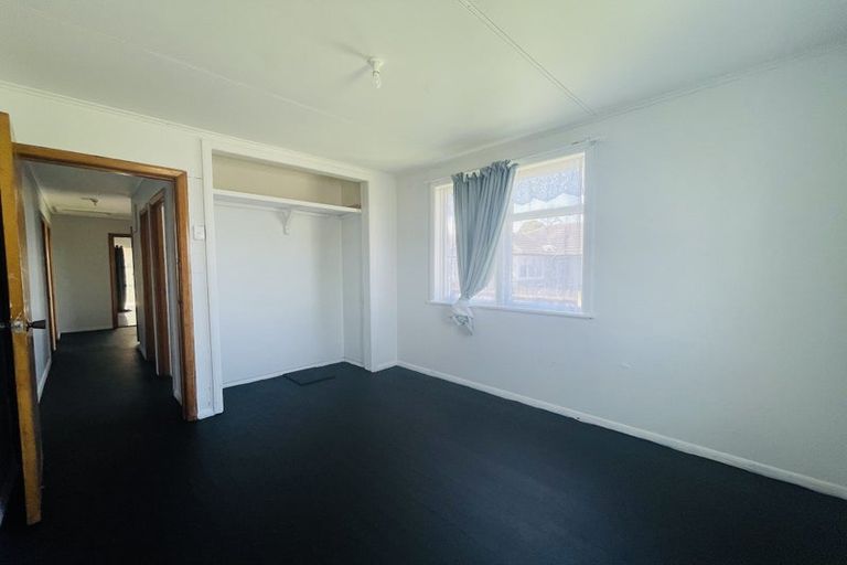 Photo of property in 86 Arimu Road, Papakura, 2110
