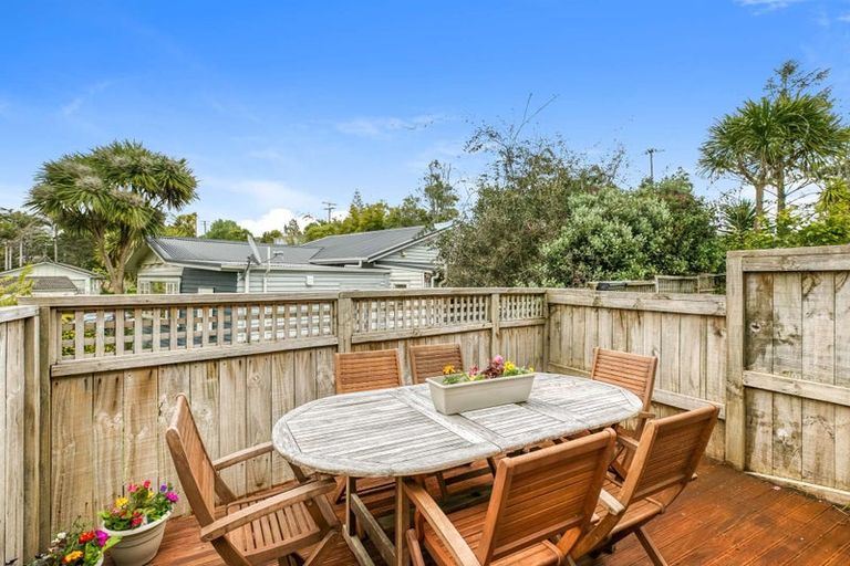 Photo of property in 24/94 Glengarry Road, Glen Eden, Auckland, 0602