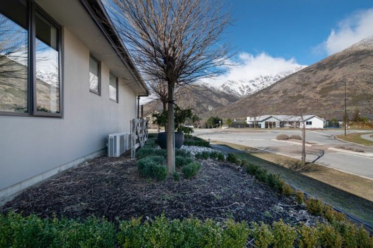 Photo of property in 2 Quill Street, Lake Hayes, Queenstown, 9304