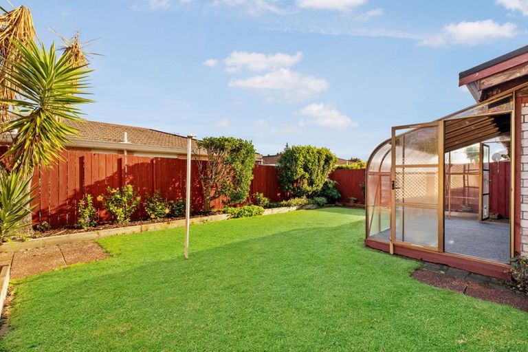 Photo of property in 1/35 Swanson Road, Henderson, Auckland, 0610