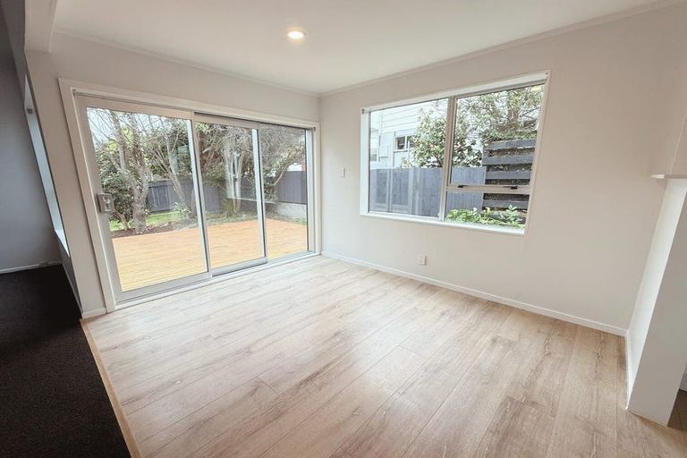 Photo of property in 11 Solander Place, Whitby, Porirua, 5024