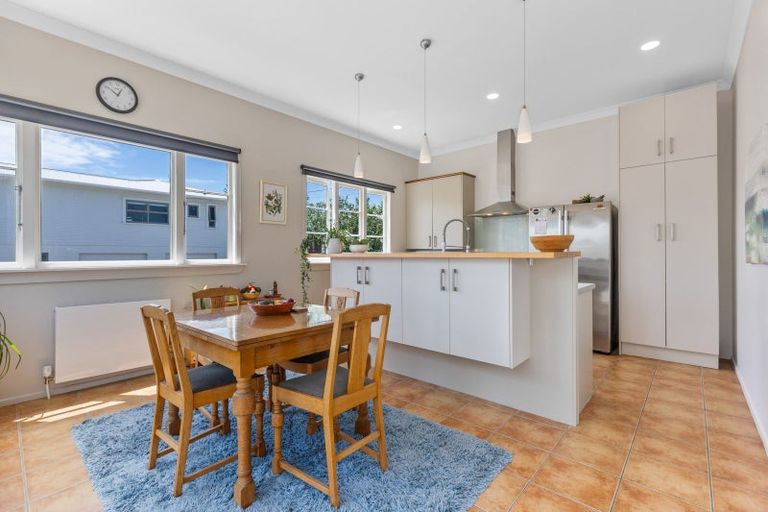 Photo of property in 19 Beach Street, Fitzroy, New Plymouth, 4312