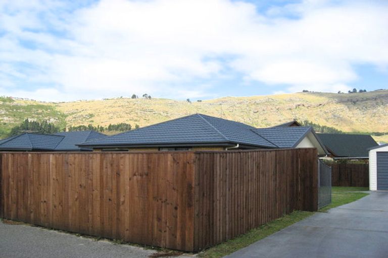 Photo of property in 19 Stedley Place, Heathcote Valley, Christchurch, 8022
