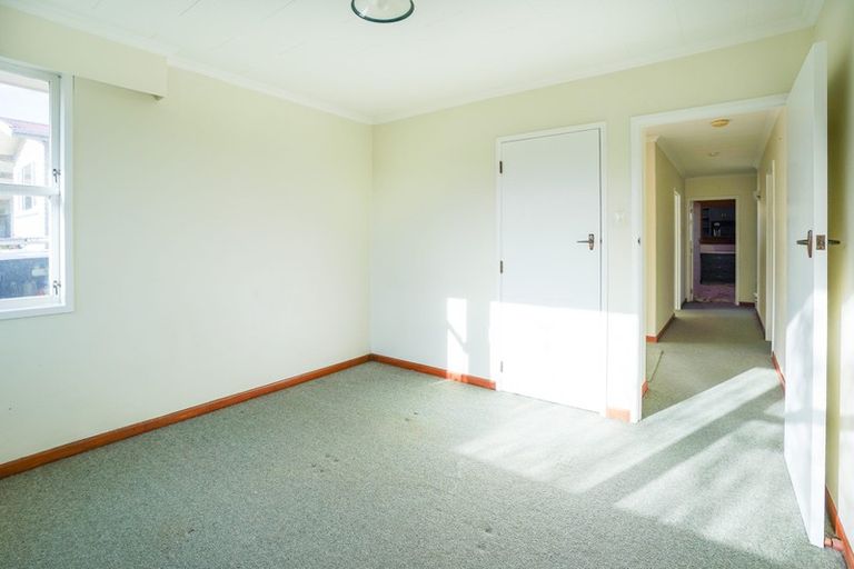 Photo of property in 6 Bond Street, Hokowhitu, Palmerston North, 4410