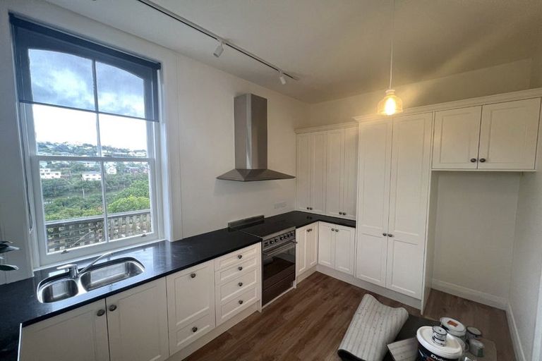 Photo of property in 16b Hadfield Terrace, Kelburn, Wellington, 6012