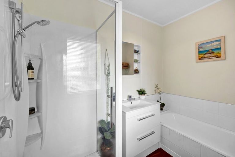 Photo of property in 13 Chilman Street, Strandon, New Plymouth, 4312