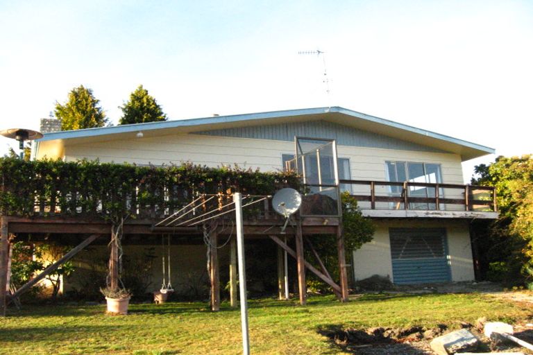 Photo of property in 2 Mincher Road, Kelvin Heights, Queenstown, 9300